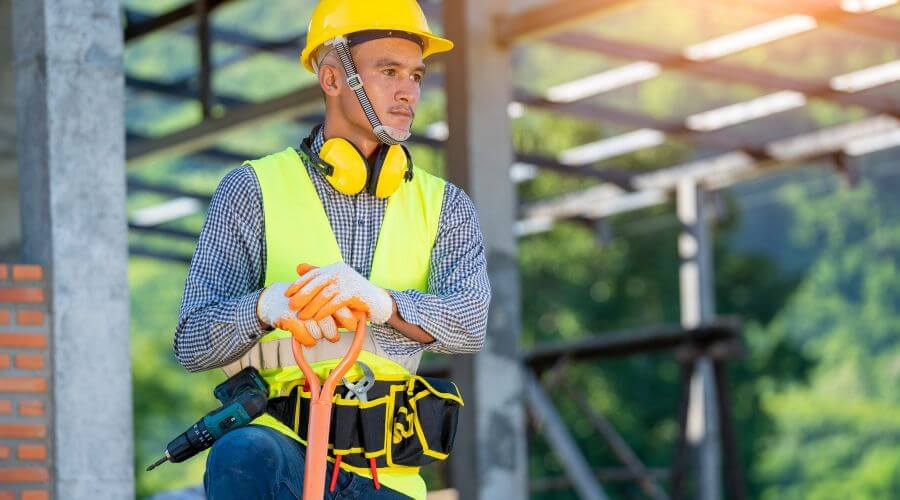 Professional gutter cleaning in Dike, TX
